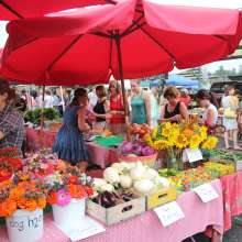 bloomington farmers market