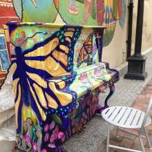 Pianos-about-Town-Enzios-Alleyway-816x1000
