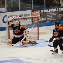 Komet Hockey Action