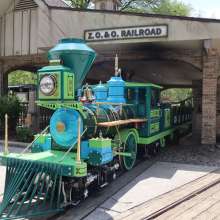Blue and green electric train at the Fort Wayne Zoo