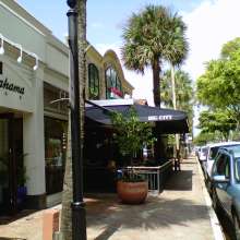 Las Olas Blvd (low-res)