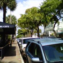 Las Olas Blvd (low-res)
