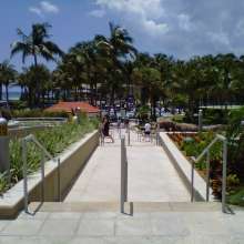 Harbor Beach Marriott Resort & Spa lawn (low-res)