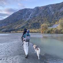 Fishing on the Chilkat river with the dogs
