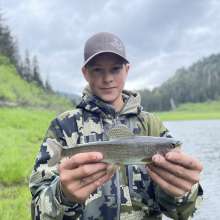 Grayling fishing in Cave Lake