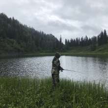 Grayling fishing in Cave Lake