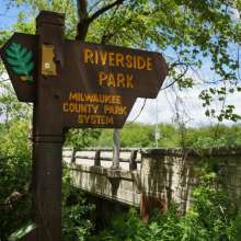 Riverside Park - Signage