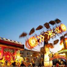 Nightlife zipper ride