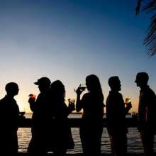 Nightlife silhouttes drinking