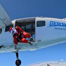 Skydive Geronimo Santa 1