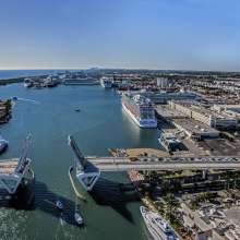 Cruise 17th St Bridge