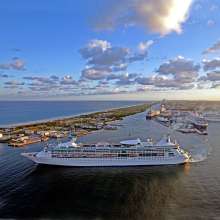 Royal Caribbean's Enchantment of the Seas