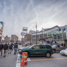Dunkin' Donuts Center Exterior