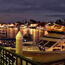 HarbourBoatParade1