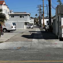 Back Alley Off Walnut Ave