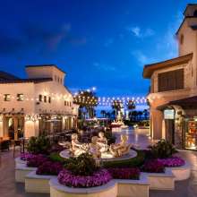 Hyatt Regency Huntington Beach Retail Courtyard