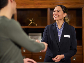 DTN - HI - Places to Stay - Four Points Milwaukee Airport & Conference Center, A Marriott Hotel