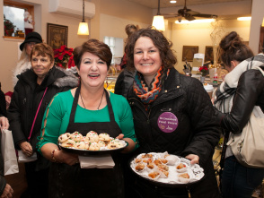 Christmas Around Milwaukee Bakery Bus