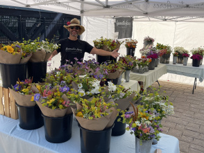 Create Your Own Floral Bouquet at Bastille Days West