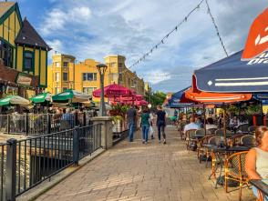 Village Sip & Stroll: Moms' Night Out
