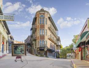 Road Trip Itinerary: Eureka Springs to Branson
