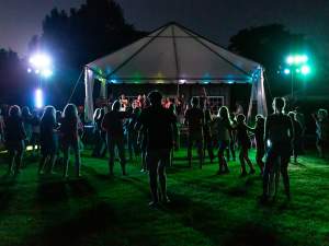 CabCab Concert + Wine Fest: 90's Mix Tape