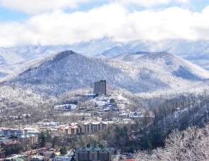 Top 10 Winter Activities in Gatlinburg, TN – No Snow Needed