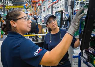 Women working in Navistar Manufacturing Plant