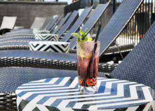 Stay in Style: Top Hotels Near Chandler Fashion Center for Every Traveler