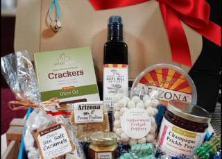Chandler Spotlight: d'Vine Gourmet, Arizona in One Beautiful Basket