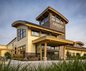 Grizzli_Winery_Exterior_View_of_Building_1_