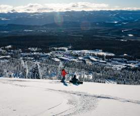 Skiing at Big White Ski Resort 6