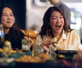 Friends_Dining_at_Bernie_s_Supper_Club_1_