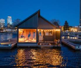 Loyly_Floating_Sauna