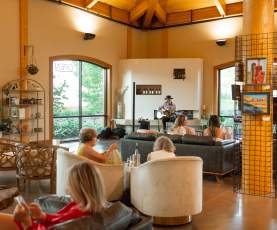 Happy Hour 1, Grizzli Winery