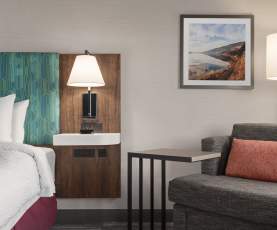 Hampton Stay Longer Save More - Promotion