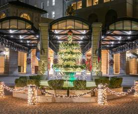 Jefferson Hotel- Holiday Lights