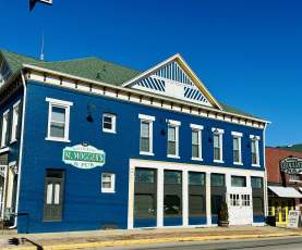 Mogger's Pub exterior and sign