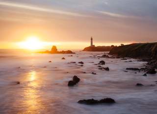 Sunset-at-Pigeon-Point-Lighthouse