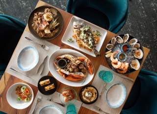 Hurrica Restaurant Table Spread