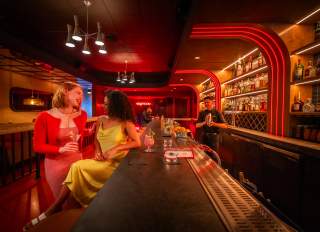 Best Bars and Nightlife on The San Francisco Peninsula (City-by-City Peninsula Guide)