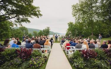 Pitch-Perfect Proposals: Year-Round Romantic Spots in Cooperstown