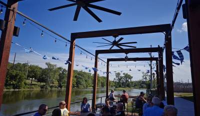 Riverfront Patios on the Fox River in Illinois