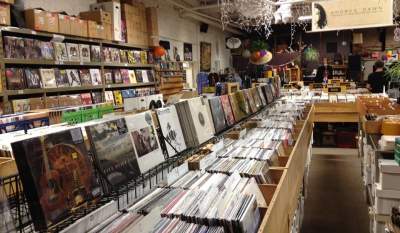 Kiss The Sky & Cloud 9 Thrift Shop