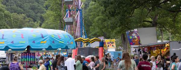 Crowd at the Huntingdon County Fair