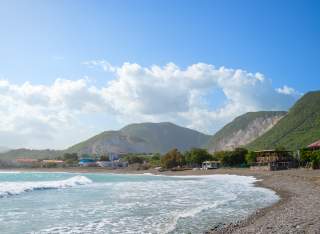 4 Jamaican Beaches Locals Love