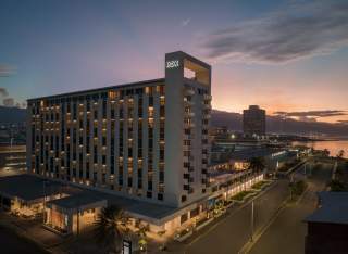 ROK Hotel Kingston Exterior at Sunset