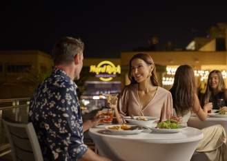 Outdoor Dinning