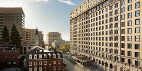 HOTEL DU PONT
