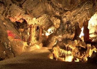 Pennsylvania Caverns & Cave Tours